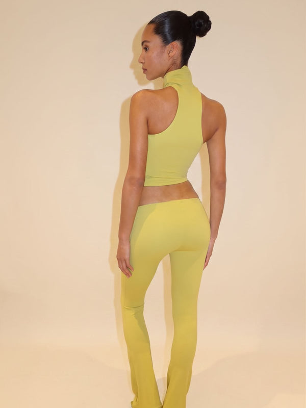LEGGING ASYMÉTRIQUE ÉVASÉE - MATCHA