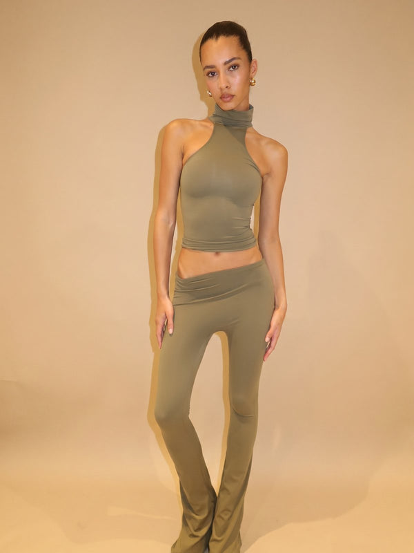 TOP COL ROULÉ OLIVE