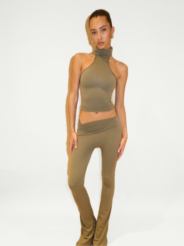TOP COL ROULÉ OLIVE